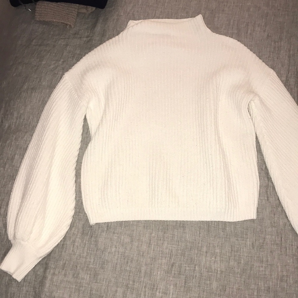 Xs white sweater. Worn once.